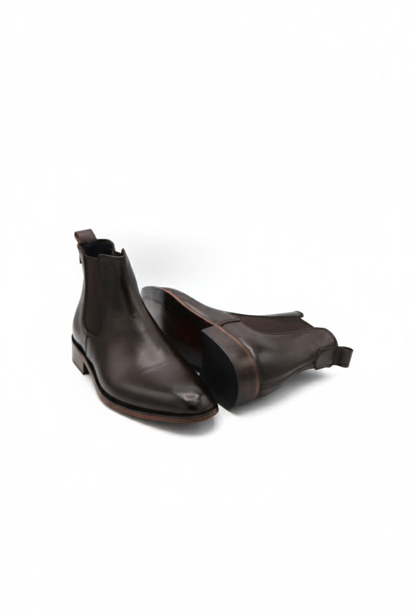 Chelsea Brown Boots