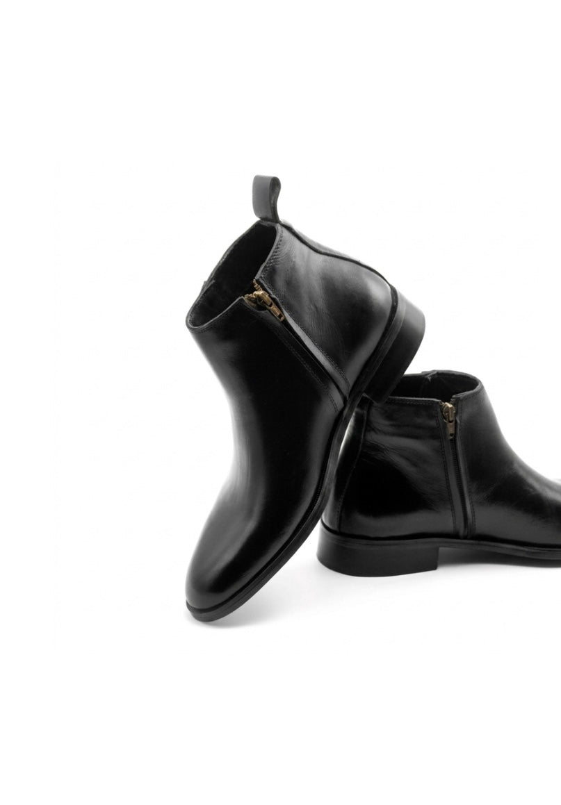 Zipper Chelsea Black Boots